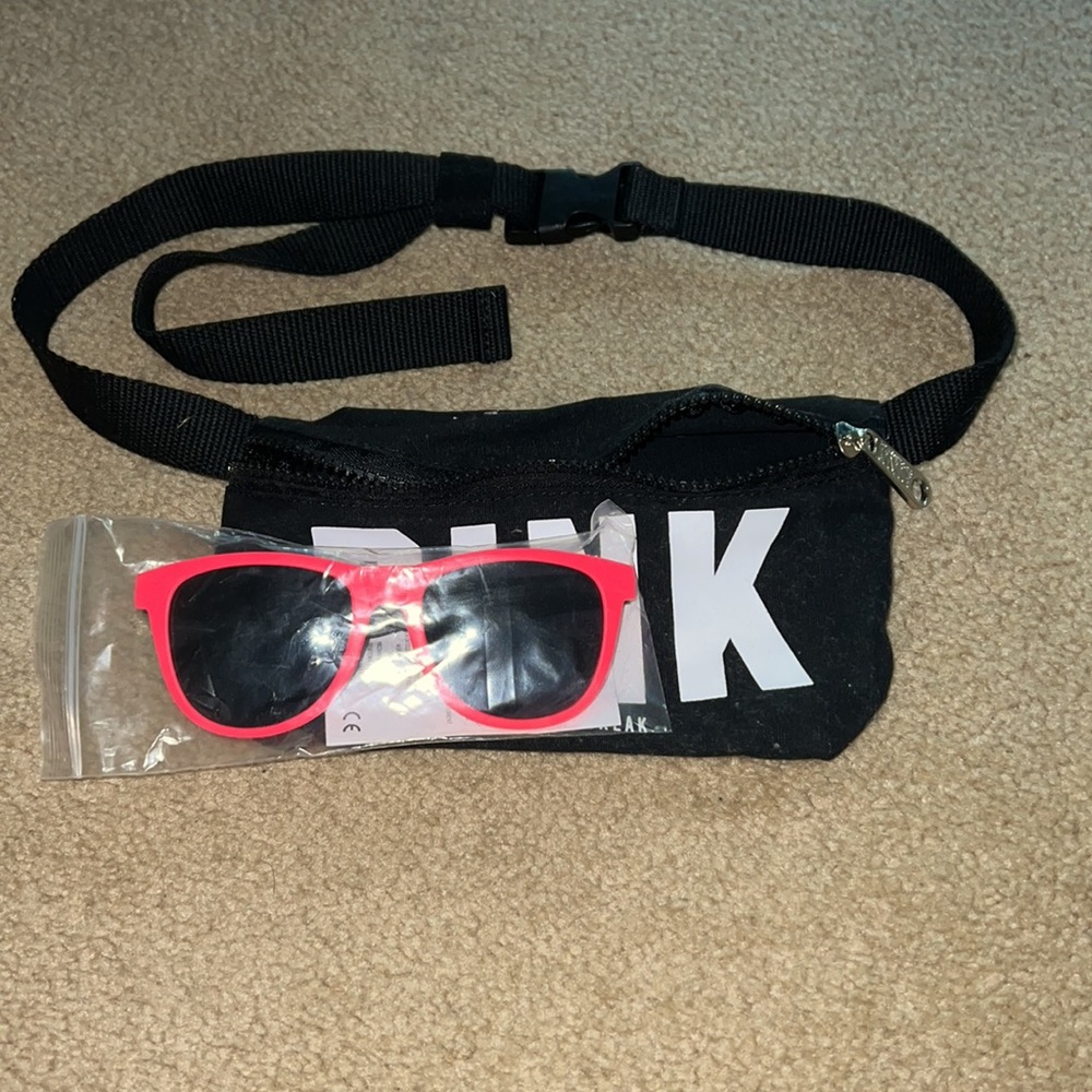 Fannie pack - Picture 2 of 2